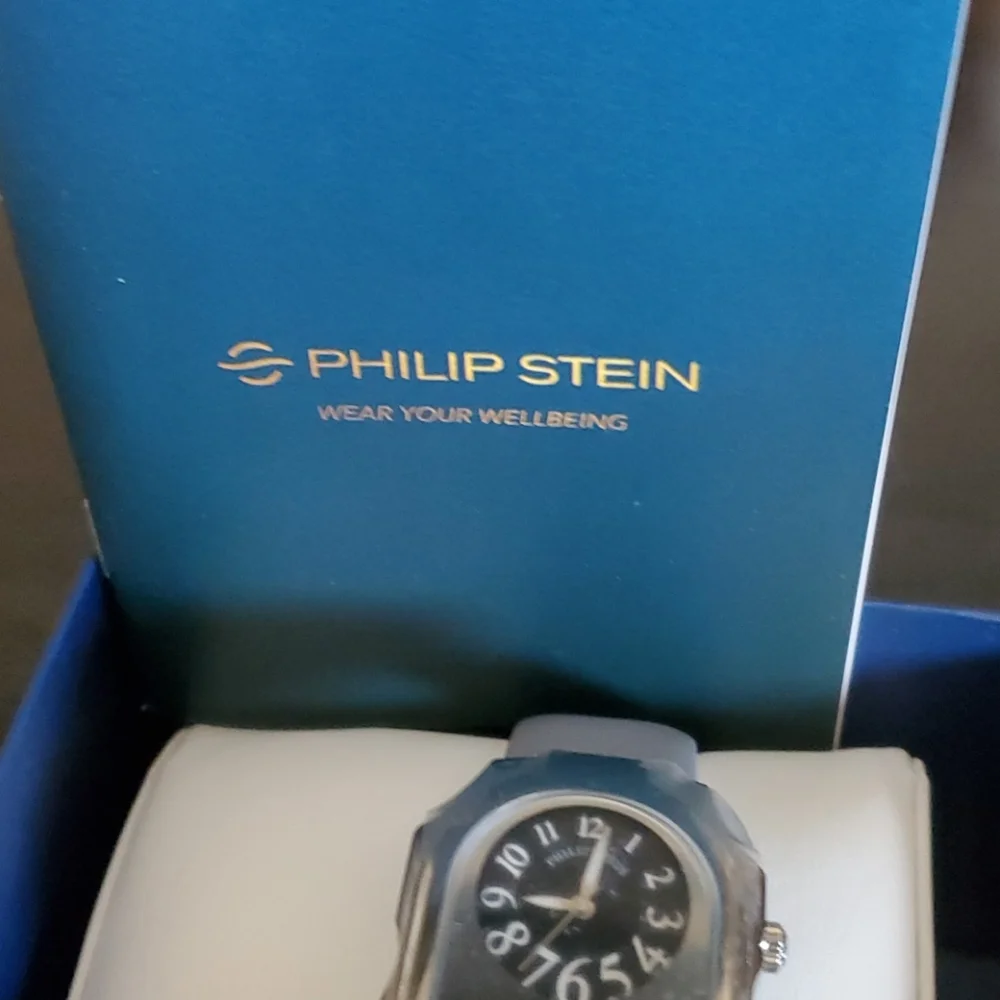 Philip stein HOST PICK  dual time zone limited edition gorgeous 😍 Unisex